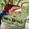 Christmas Premium Quilt | Sweet Mrs. Grinch Minimal Face Xmas Hat Quilt Blanket 11