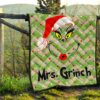 Christmas Premium Quilt | Sweet Mrs. Grinch Minimal Face Xmas Hat Quilt Blanket 13