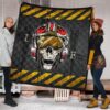 Skull Premium Quilt - Skull Wear Deep Sea Helmet With Poison Creatures Quilt Blanket 1