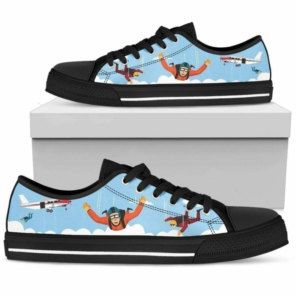 Skydiving Lover Men Low Top Shoes