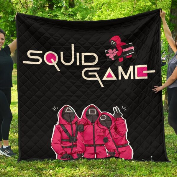 Squid Game Movie Premium Quilt Funny Squid Workers Surprising Pose  Quilt Blanket