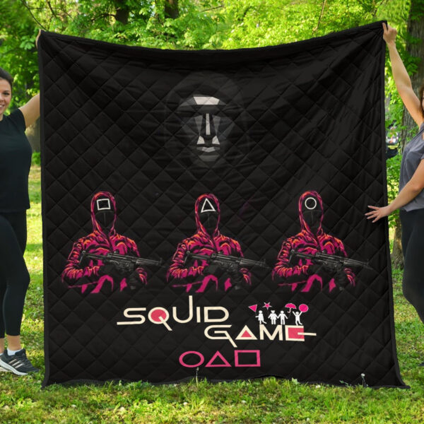 Squid Game Movie Premium Quilt – Squid Workers Black Metal Mask Boss Quilt Blanket