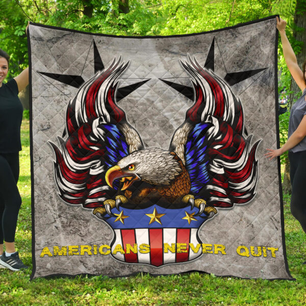 US Independence Day Americans Never Quit Eagle With Flag Premium Quilt Blanket