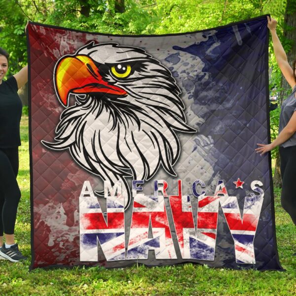 US Independence Day America’s Navy On US Flag Eagle Face Premium Quilt Blanket