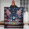 US Independence Day Bald Eagle Grab US Military Medal Premium Quilt Blanket 3