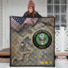 US Independence Day US Army Soldier In Battle Premium Quilt Blanket 3