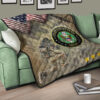 US Independence Day US Army Soldier In Battle Premium Quilt Blanket 17