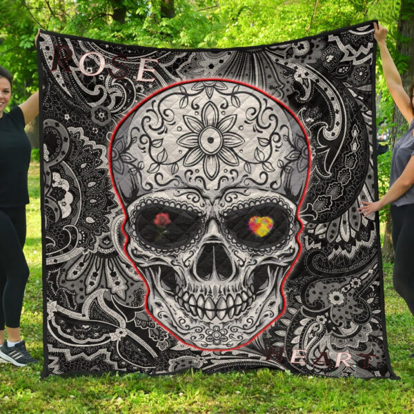 Valentine Premium Quilt – Tattooed Skull Rose Heart In Eyes Black White Pattern Quilt Blanket